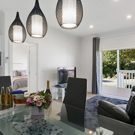 The Retreat Luxury Garden Villa Taupo Exterior photo