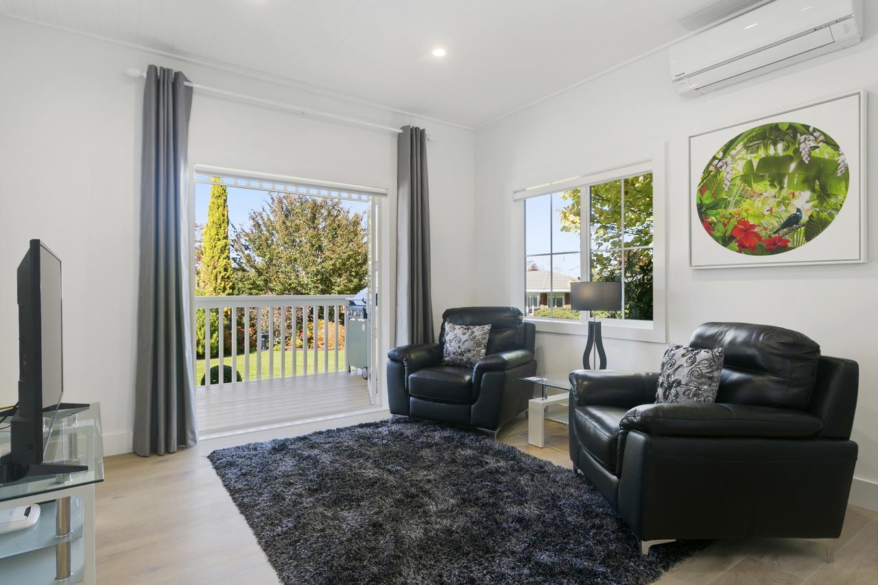 The Retreat Luxury Garden Villa Taupo Exterior photo